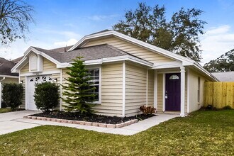 646 Upperriver Ct in Orlando, FL - Building Photo - Building Photo