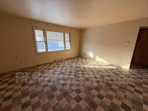 5140 N 84th St in Milwaukee, WI - Building Photo - Building Photo