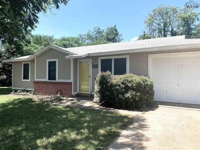 property at 1442 Deville St