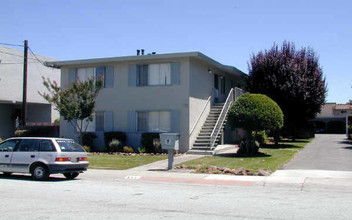 906 Del Mar Ave in San Jose, CA - Building Photo - Building Photo