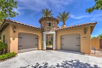 12050 Whitehills St in Las Vegas, NV - Building Photo - Building Photo