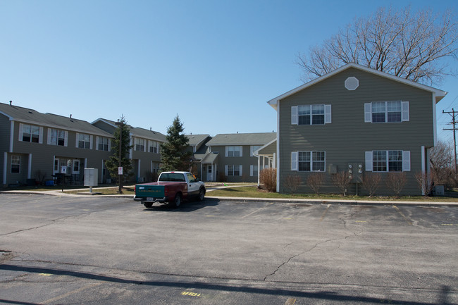 1000 E Waterford Ave in Milwaukee, WI - Building Photo - Building Photo