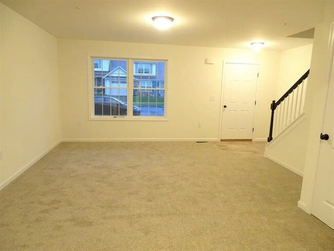 2 Broken Arrow Dr in Elizabethtown, PA - Building Photo - Building Photo