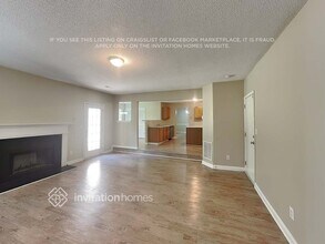 438 Pecan Wood Cir in Fairburn, GA - Building Photo - Building Photo