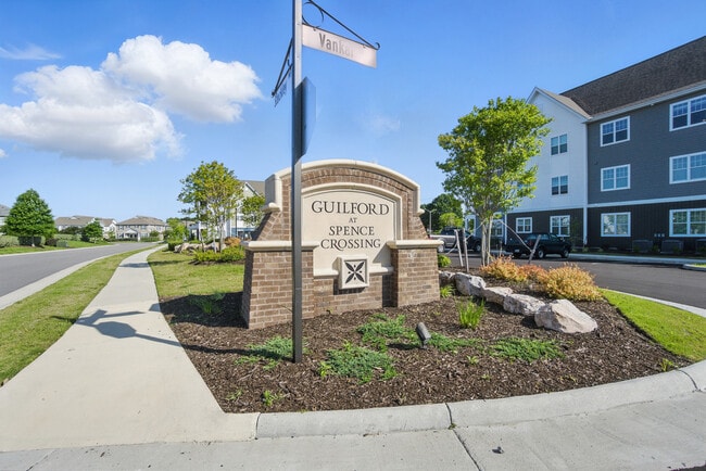 1728 Vankar Dr in Virginia Beach, VA - Foto de edificio - Building Photo
