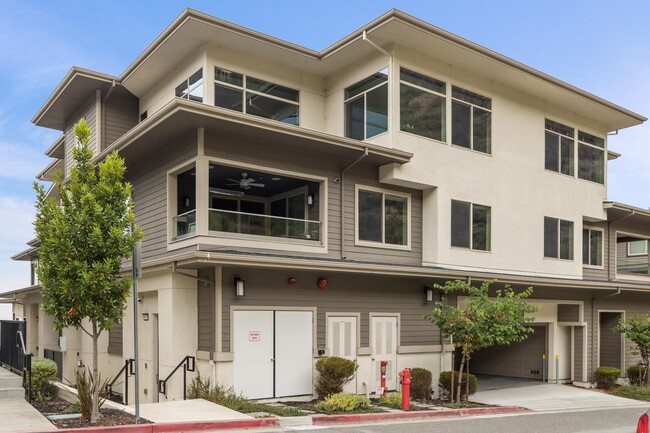 property at 6733 Skyview Dr