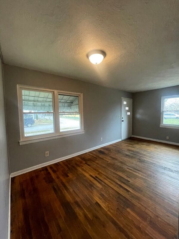 2573 Azelda St in Columbus, OH - Building Photo - Building Photo