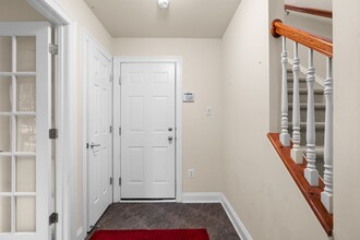 542 Whetstone Glen St in Gaithersburg, MD - Foto de edificio - Building Photo
