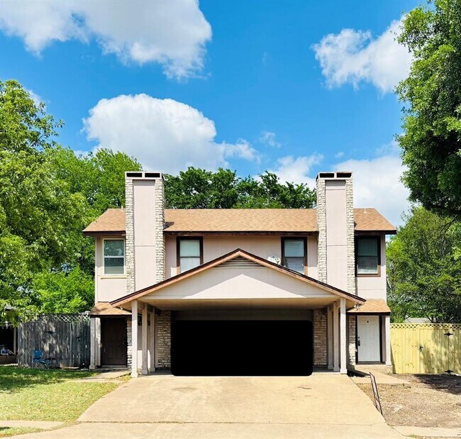 1206 Tartan Ln in Austin, TX - Building Photo - Building Photo