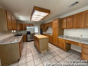 1236 E Live Oak Rd in Schertz, TX - Building Photo - Building Photo