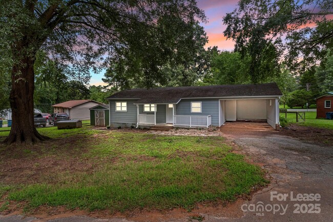 property at 4972 Mabel St