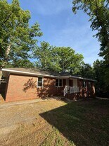 116 Bennett Ct in Durham, NC - Building Photo