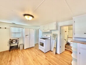 2107 W Avalon Rd in Janesville, WI - Building Photo - Building Photo