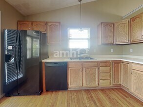 627 Oak Forge Pl in Trenton, OH - Building Photo - Building Photo