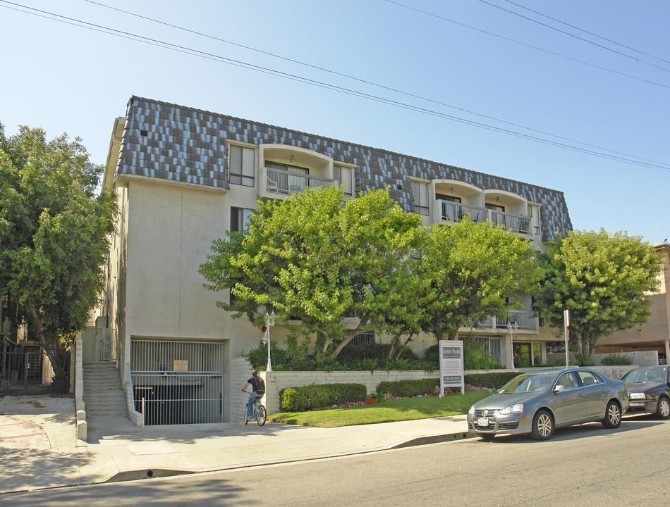 Gardner Royale Apartments in Los Angeles, CA - Foto de edificio