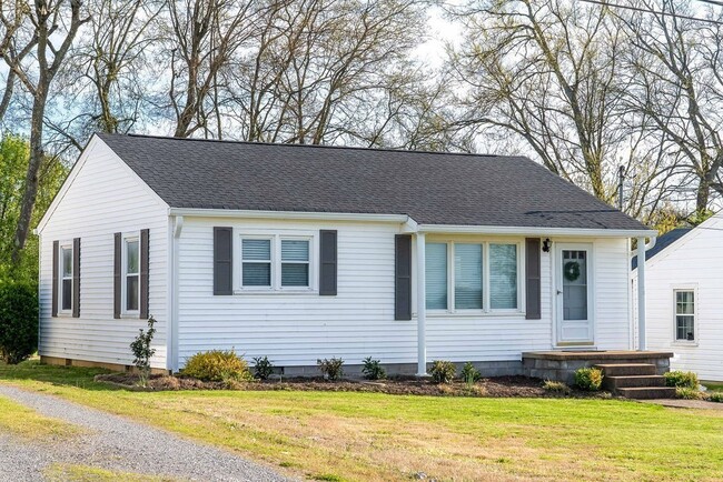 341 E Park Ave in Gallatin, TN - Building Photo - Building Photo