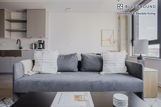 3030 Potomac Ave in Arlington, VA - Building Photo - Building Photo