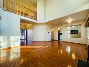 160 Holmes Way in Schaumburg, IL - Building Photo - Building Photo