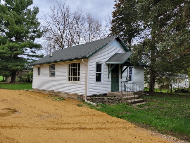 property at 4727 Dam Rd