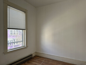 38 Jefferson St, Unit 3 in Cambridge, MA - Building Photo - Building Photo