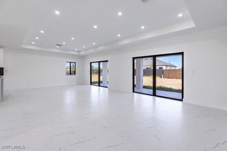 1111 SW Embers Terrace in Cape Coral, FL - Building Photo - Building Photo