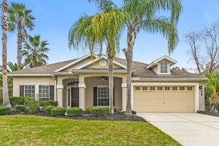 1798 Chatham Village Dr in Orange Park, FL - Building Photo