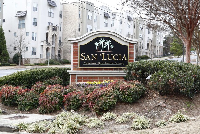 San Lucia Apartment Homes in Atlanta, GA - Foto de edificio - Building Photo