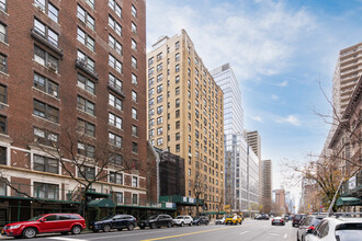 230 West End Avenue in New York, NY - Foto de edificio - Building Photo