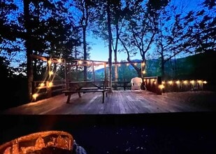 84 Bear Wallow Dr in Spruce Pine, NC - Building Photo - Building Photo