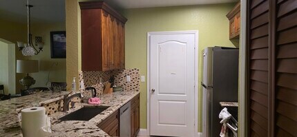 108 SW Peacock Blvd in Port St. Lucie, FL - Building Photo - Building Photo