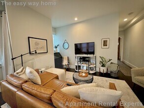 75 Kinnaird St in Cambridge, MA - Foto de edificio - Building Photo