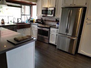 2293 Emerson Pl in Fairfield, CA - Foto de edificio - Building Photo