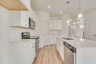 16106 S Bodmin Way in Bluffdale, UT - Building Photo - Building Photo