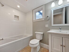 127 Shirley St in Boston, MA - Building Photo - Building Photo