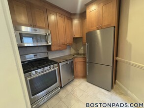 240 Kelton St in Boston, MA - Building Photo - Building Photo