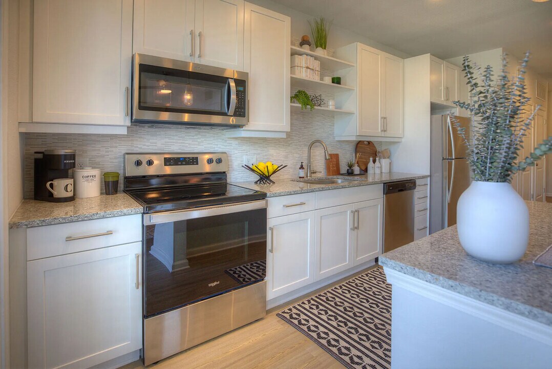 Viridian at Bonita Springs in Bonita Springs, FL - Foto de edificio