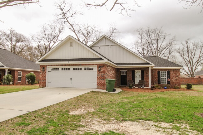 property at 20 Grove Cir