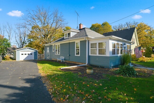 property at 105 E Washington St