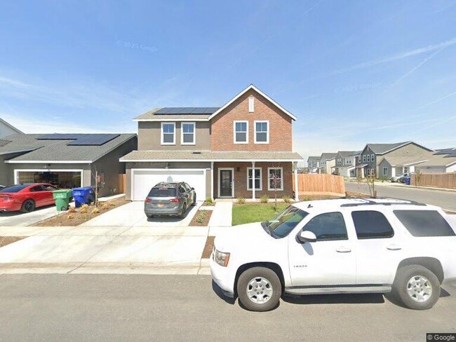 property at 2572 W Claridge Way