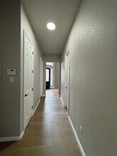 10228 Chestnut Ridge Rd in Austin, TX - Building Photo - Building Photo