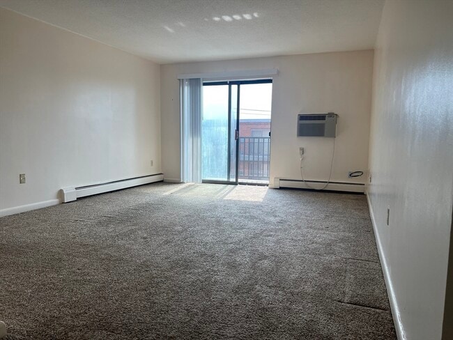 800 Governors Dr in Winthrop, MA - Building Photo - Building Photo