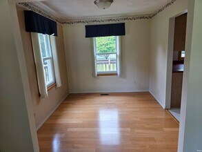 1619 W Arlington Rd in Bloomington, IN - Foto de edificio - Building Photo