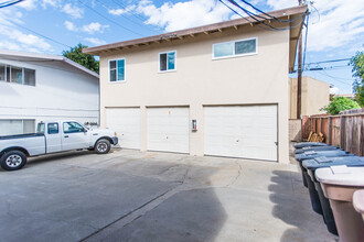 318 W Avenida Palizada in San Clemente, CA - Building Photo - Building Photo