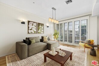 433 N Doheny Dr in Beverly Hills, CA - Building Photo - Building Photo