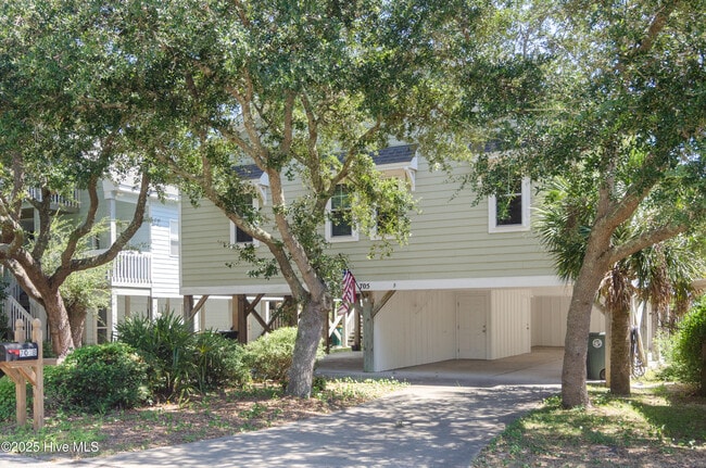 property at 705 N Third St