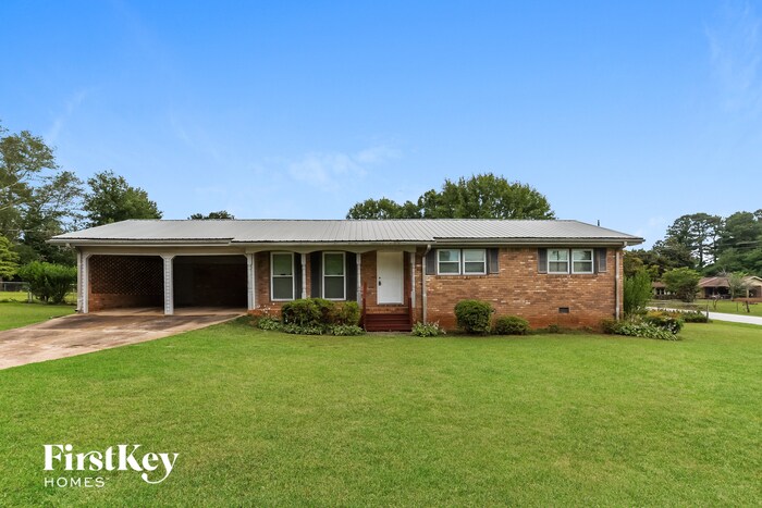158 Donna Ln in Dallas, GA - Building Photo
