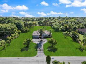 16035 SW 173rd Ave in Miami, FL - Building Photo