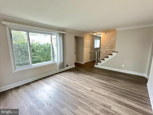 10115 Hereford Pl in Silver Spring, MD - Building Photo - Building Photo