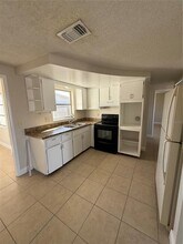 4005 Dalwood Dr in Holiday, FL - Building Photo - Building Photo