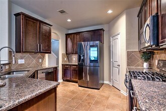 1736 Park Oak Drive in Conroe, TX - Building Photo - Building Photo
